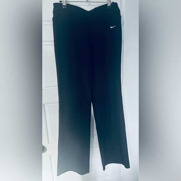 #091 Nike wide leg leggings/Pants, size small and NWOT - Picture 2 of 4